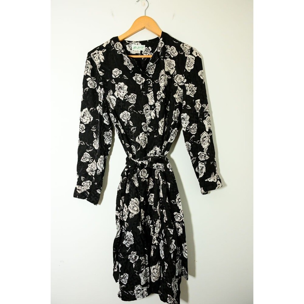 Miss Kerby Maxi Dress 6 Black Floral Silk Longsleeve button down Tiered Vintage